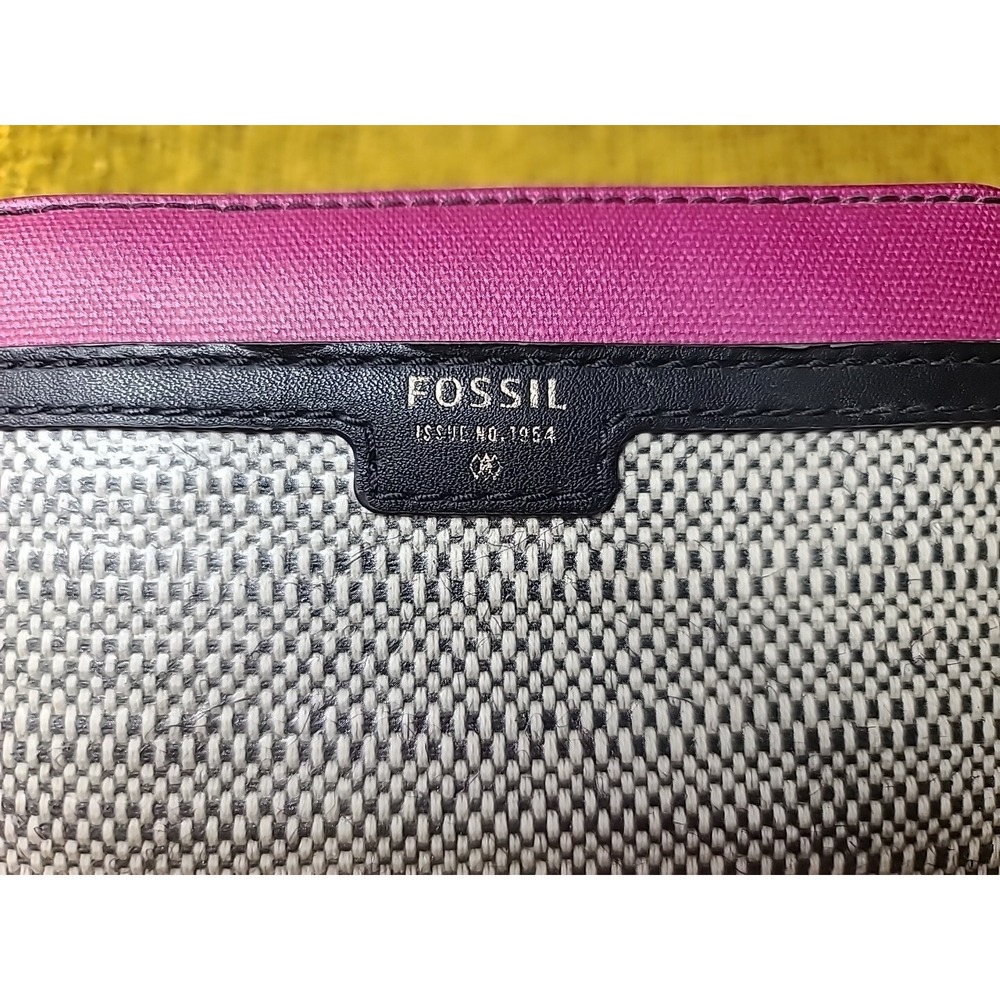 Fossil Ivy Black White‎ & Pink Zippered Wristlet Wallet Medium - Picture 2 of 4